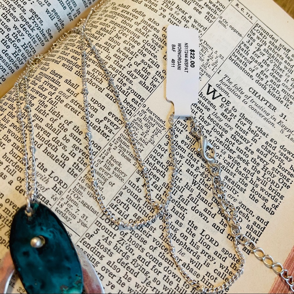 NWT Silver and Turquoise Necklace - Picture 3 of 5